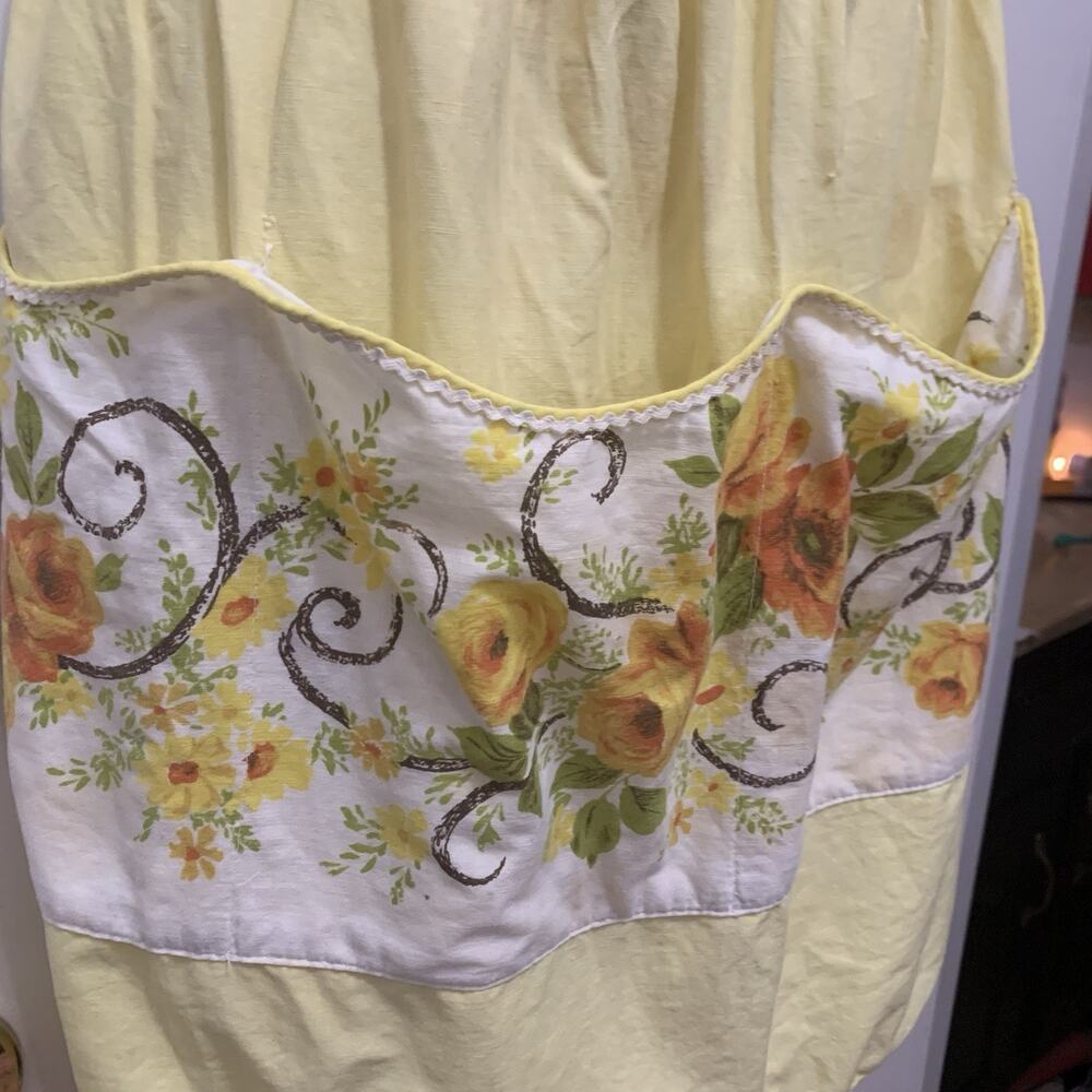 Handmade Apron Waist Tie Yellow Rose Floral Pockets VTG Housewife Cottagecore - Picture 4 of 6